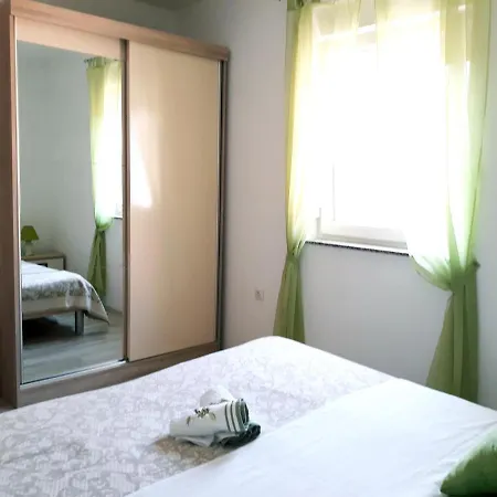 Marina Apartment *