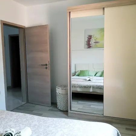 Apartment Marina *